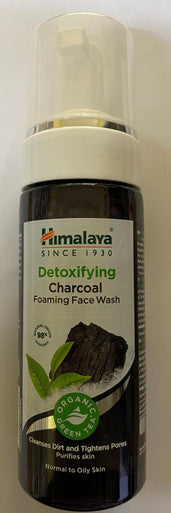 Detoxifying charcoal foaming face wash with activated charcoal himalaya 150ml